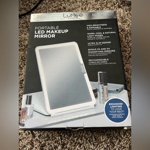 Portable led mirror lumee studio